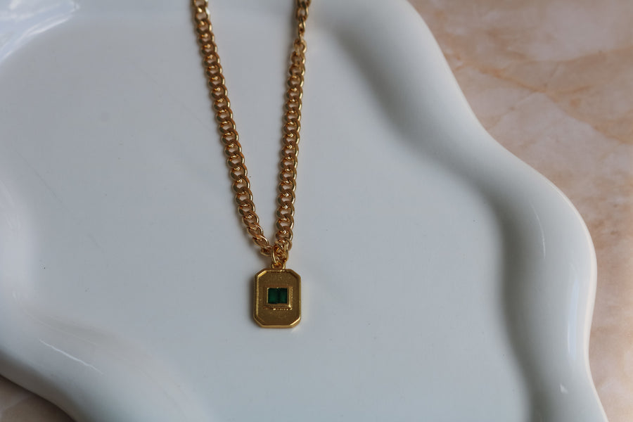 Emerald Medallion Sunday Set