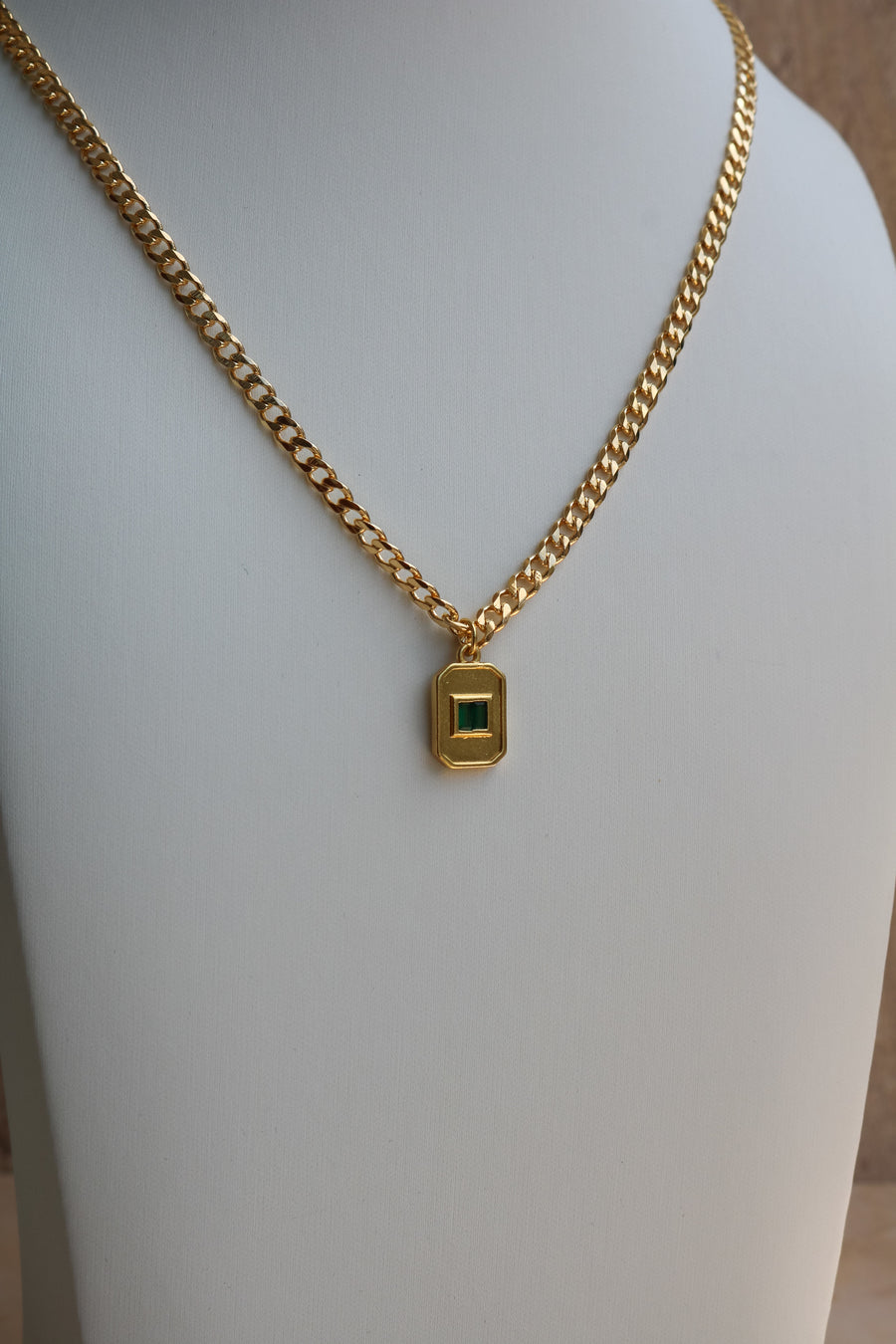 Emerald Medallion Sunday Set